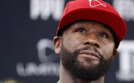 Mayweather faces two Criminel charges over $200,000 check