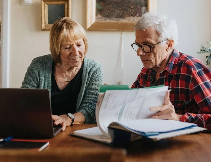 Hmrc flags 1.7 million pensioners over £5 tax error