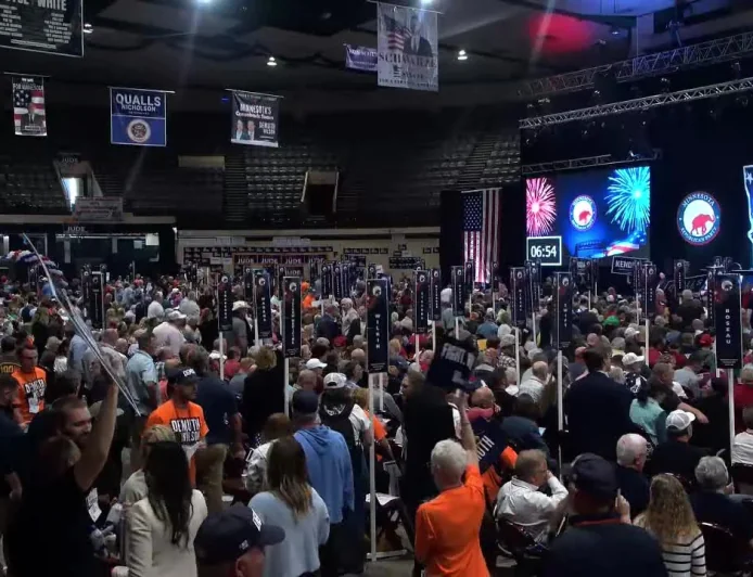 Minnesota Republicans Hold 10-Second Silence for Derek Chauvin