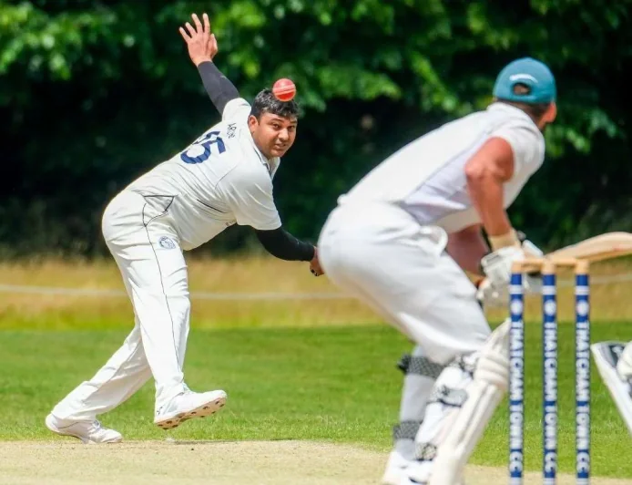 Simon Lewis hits 93 as Thatcham lose high-scoring home match