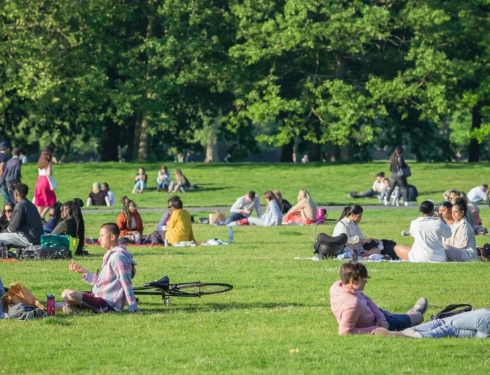 Uk Weather 30c Weekend: Met Office Forecasts 34C in Southern England