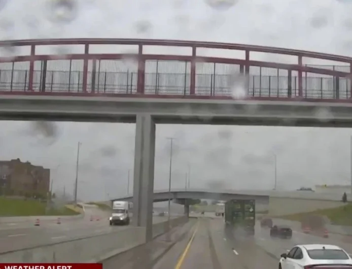 Stephanie Mead tracks four tornado warnings over Freeland Mi