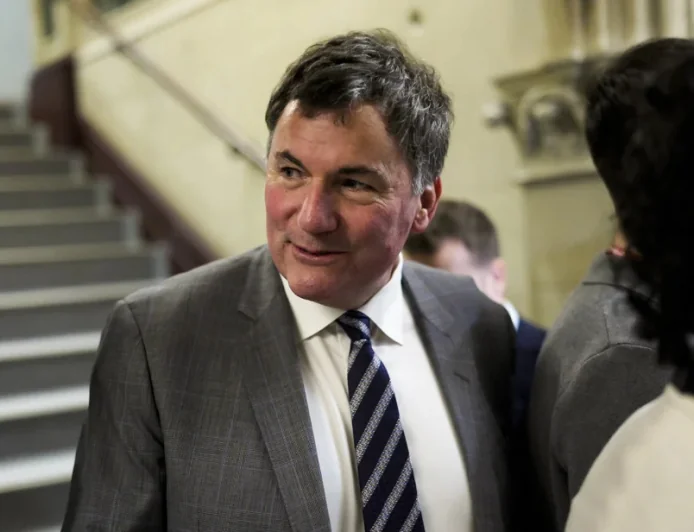 Pete Hoekstra pousse Ottawa au commercial mode à Toronto — Ambassadeur Des états-unis Au Canada