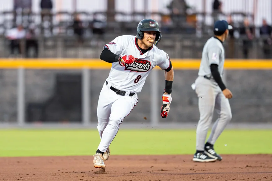 Giants Call Up Jonah Cox From Double-A Richmond