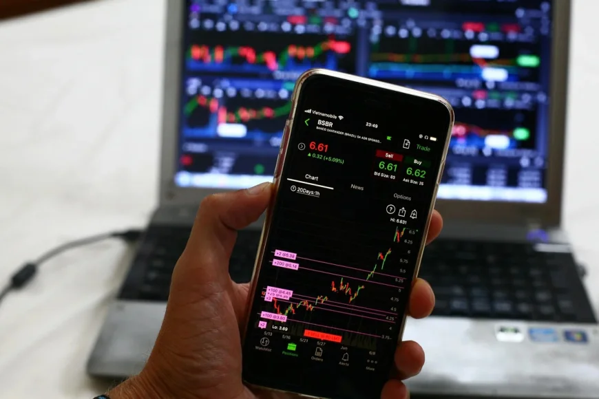 3i Group Holds Near 2,290p as Ftse100 Weakness Persists