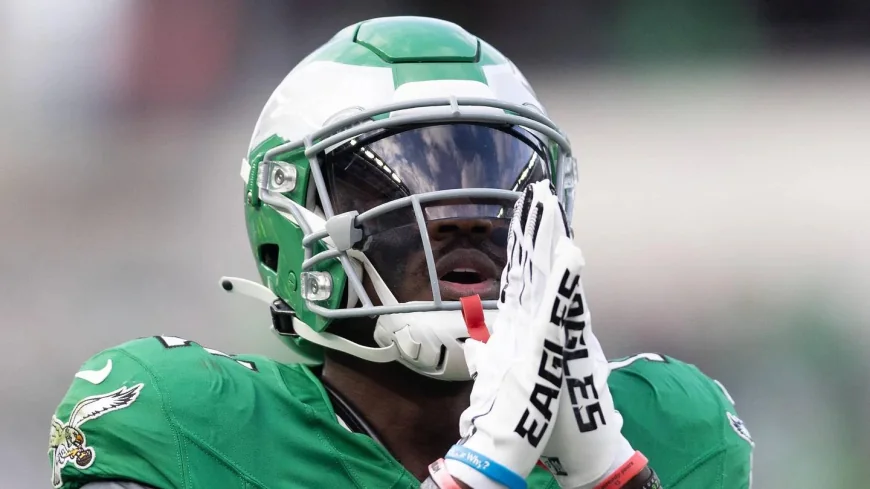 Devonta Smith Reacts as Eagles Trade A.J. Brown to Patriots