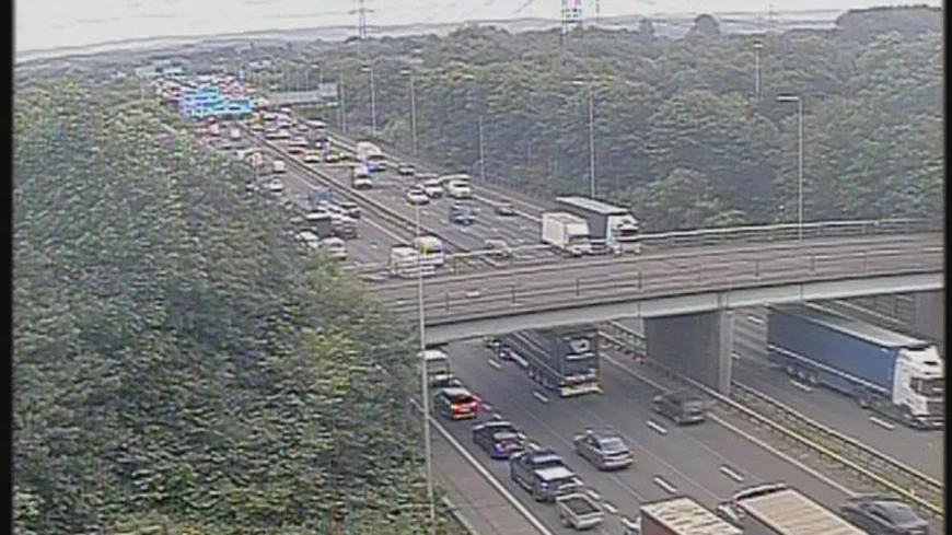 M66 Traffic Stopped at 8:45am After Crash Near Simister Island