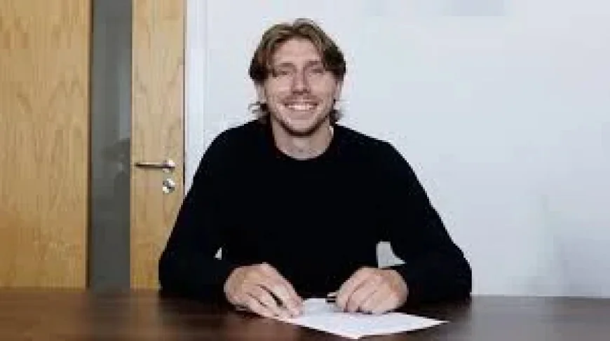 Alex Hartridge Signs Two-Year Deal as Plymouth Argyle's First Summer Signing