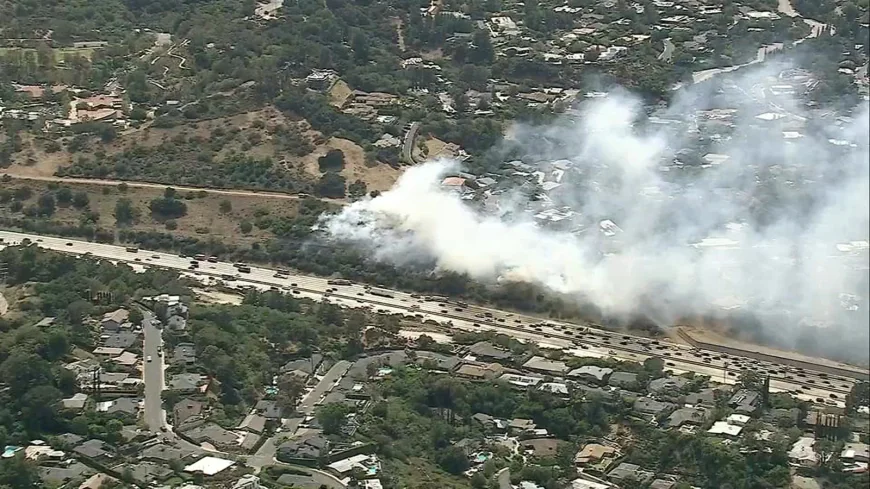 Southbound 405 lanes reopen after Brentwood Fire near Skirball