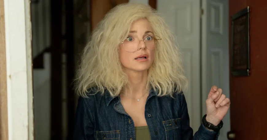 Anna Faris Returns as Scary Movie Reunites the Wayans