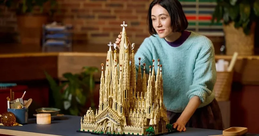 Lego Sagrada Familia adds Roldán steel and Tvitec crown