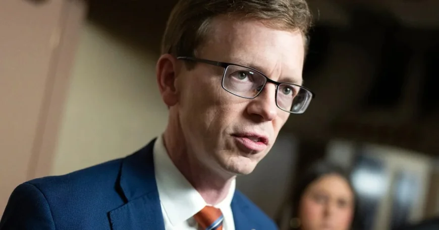 Johnson Finishes Third in South Dakota GOP Primary — House Members Losing Elections