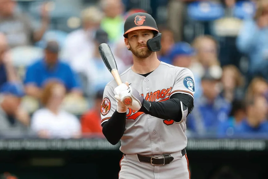 Chris Bassitt Exits After 3 Innings With Back Tightness