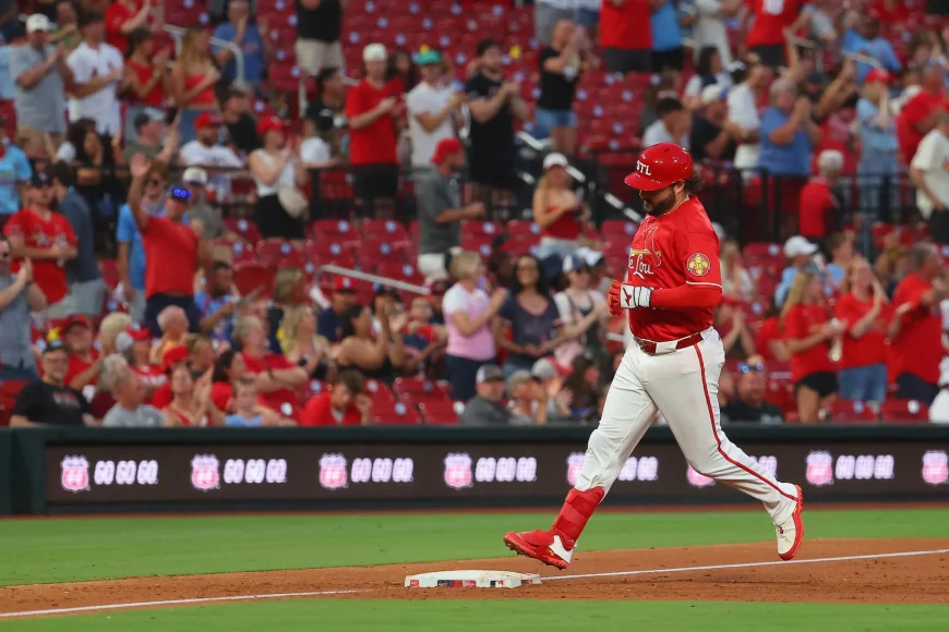 Lars Nootbaar Sparks Cardinals in 10-3 Win Over Reds