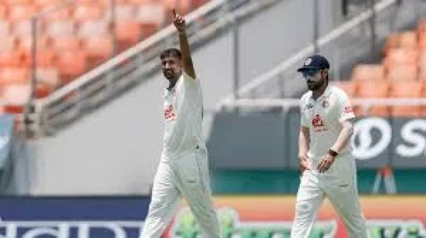 Abdul Malik profiles Saleem Safi after 6/140 against India
