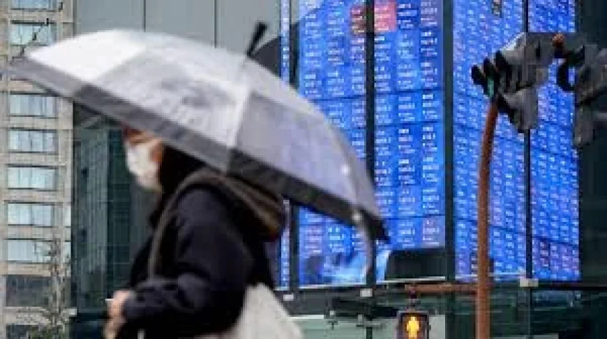 Kospi Index Plunges Nearly 9%, Triggers 20-Minute Halt