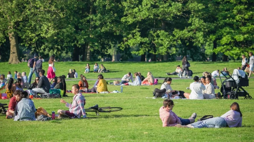 Uk Weather 30c Weekend: Met Office Forecasts 34C in Southern England
