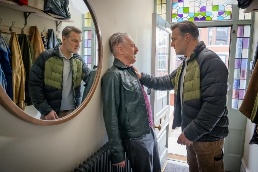 Russell T Davies Says Tip Toe Reflects Modern World