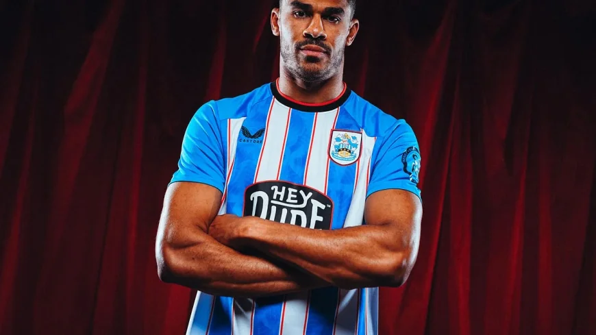 Ashley Fletcher Joins Huddersfield Town on Deal to Summer 2028