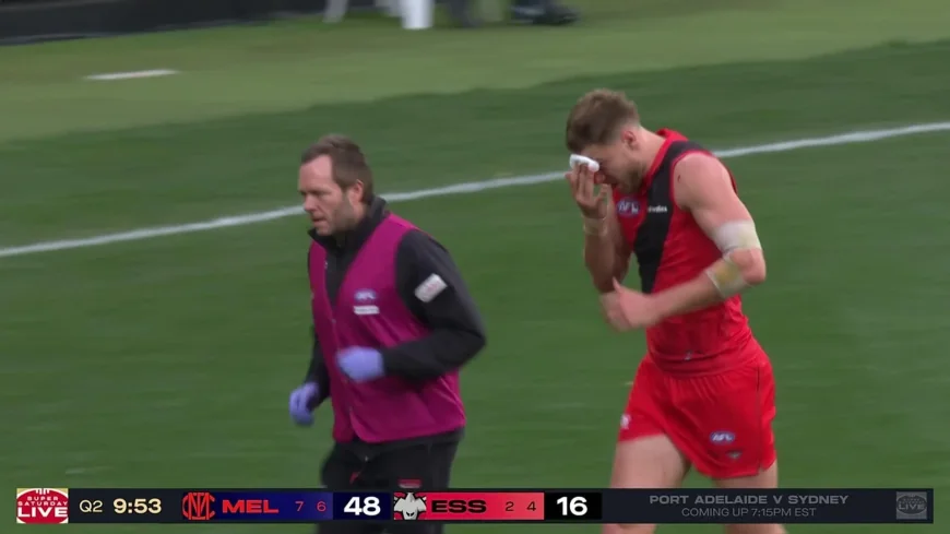 Archie Roberts Dislocates Shoulder in Second Quarter at the MCG