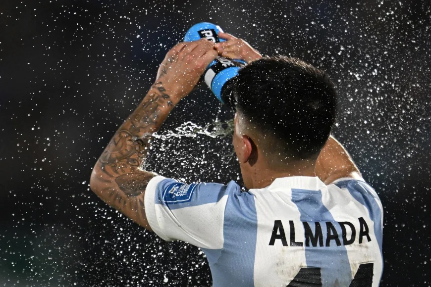 Raúl Jiménez Goal Marks First Hydration Break Fifa TV Commercials