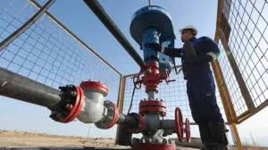 Trump Move Sends Oil Futures Down 1.9% as Iran Deal Nears