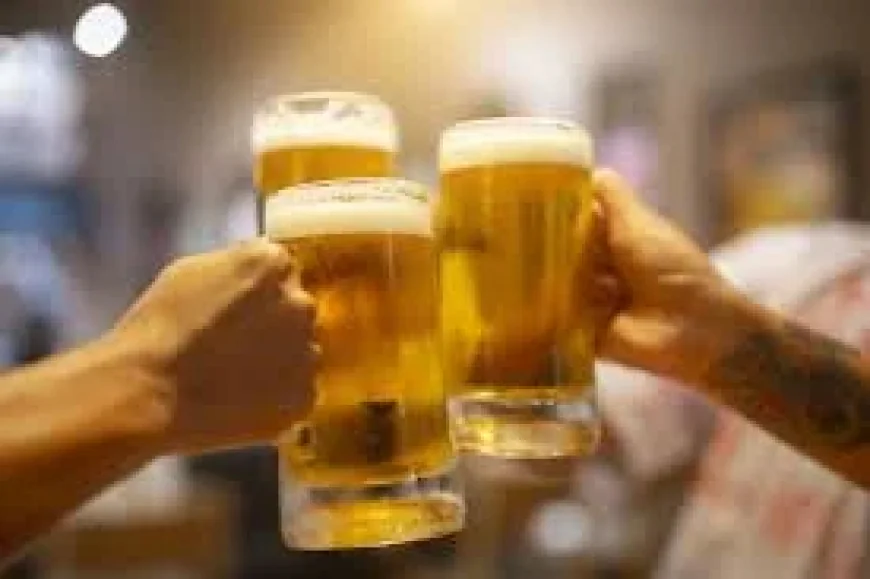 Ecuador President Noboa Cuts Beer Prices More Than 20% Until July 19