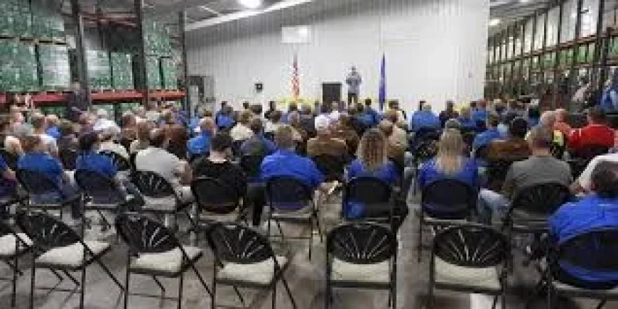 Jim Jordan joins Van Orden at Menards overtime tax event