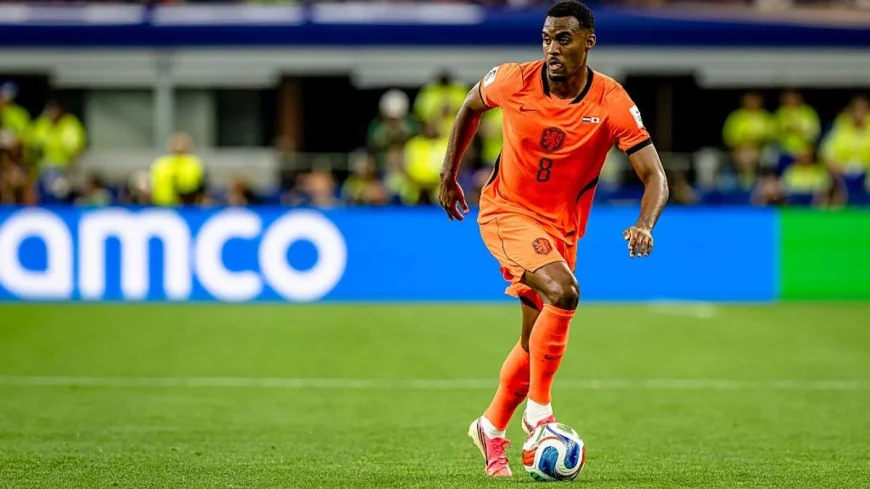 Ryan Gravenberch Sets Up 2 Netherlands Goals in 2-2 Draw