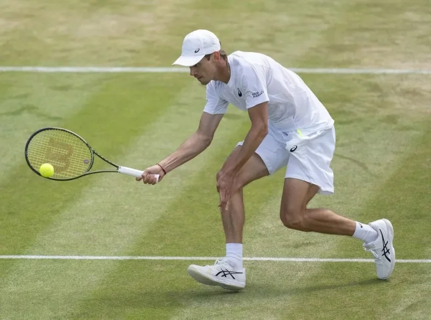 De Minaur in 3 over Gabriel Diallo at Queen’s Club