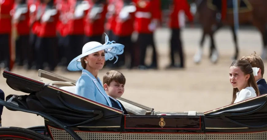 Catherine, Princesse De Galles booed with 3 children at Trooping the Colour