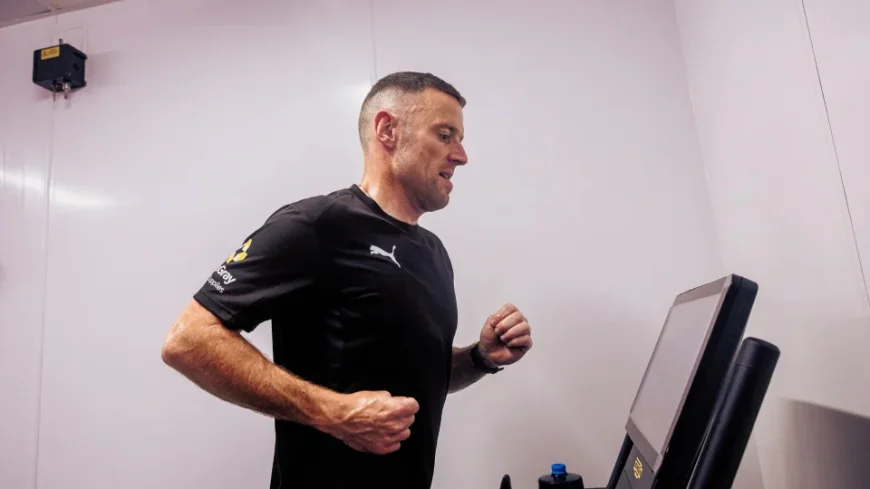 Stuart Burt Completes 10 Heat Sessions Before FIFA World Cup — Jude Bellingham