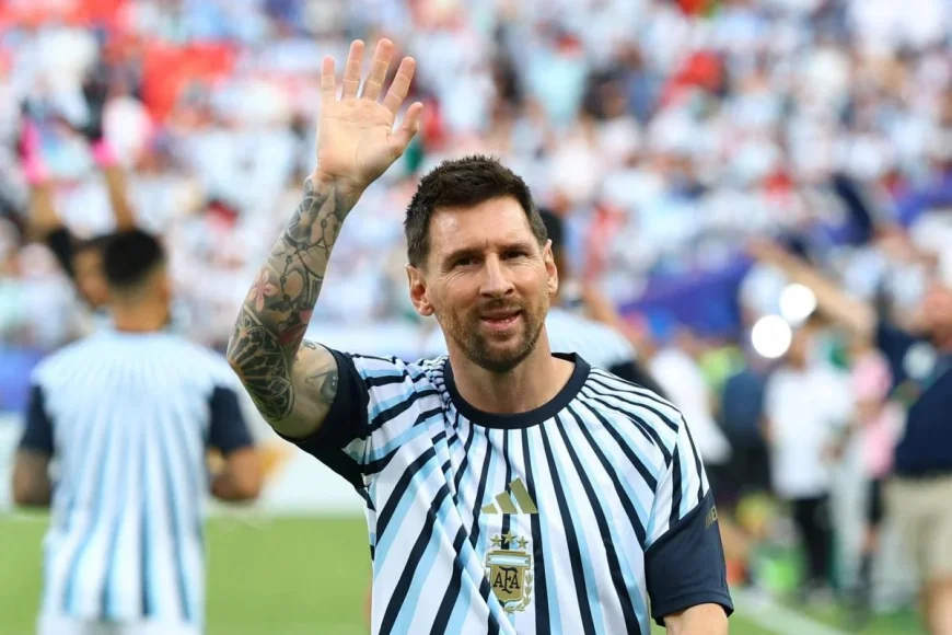 Lionel Messi extends record as Aïssa Mandi starts against Algeria