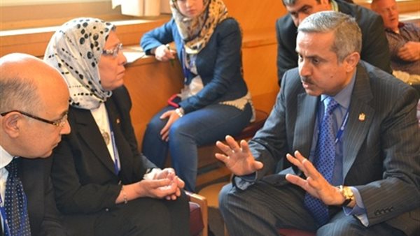 بالصور.."عشري" تلتقي مع وزراء عمل الإمارات وعمان والمغرب لتوفير فرص عمل جديدة للمصريين