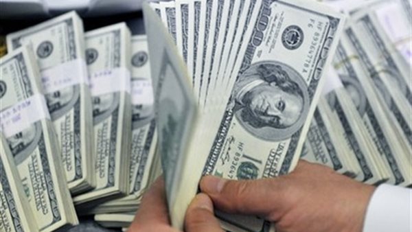 تراجع أسعار العملات الأجنبية واستقرار العربية خلال تعاملات اليوم