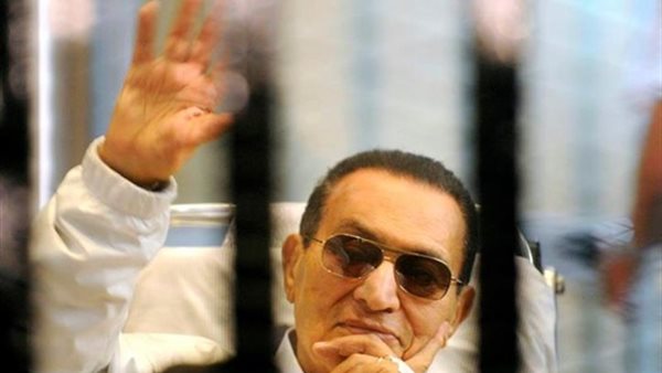 قاضي محاكمة مبارك و6 من مساعديه يحضر للقاء عبد المجيد وبركات بـ"دار القضاء"