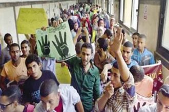 مسيرات للإخوان بجامعة دمنهور احتجاجاً على الحكم بإعدام أنصارهم