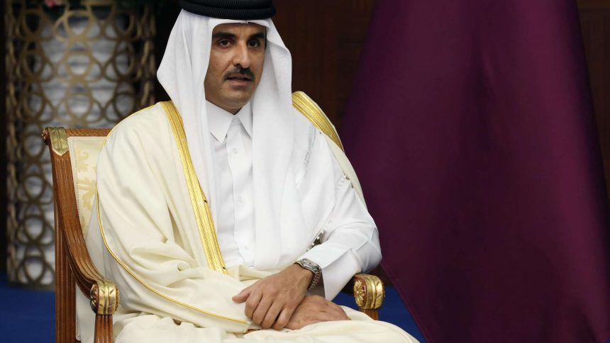 ملك إسبانيا يلتقي أمير قطر في الدوحة لبحث التعاون الاقتصادي