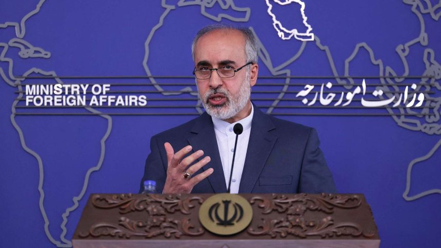 إيران تنتقد تصريحات وزير الخارجية الأوكراني وتنصحه