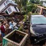 ارتفاع حصيلة قتلى زلزال إندونيسيا إلى 310