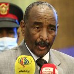 السودان .. البرهان يوقف نشاط النقابات والنقابات في البلاد ويضعها تحت المراقبة