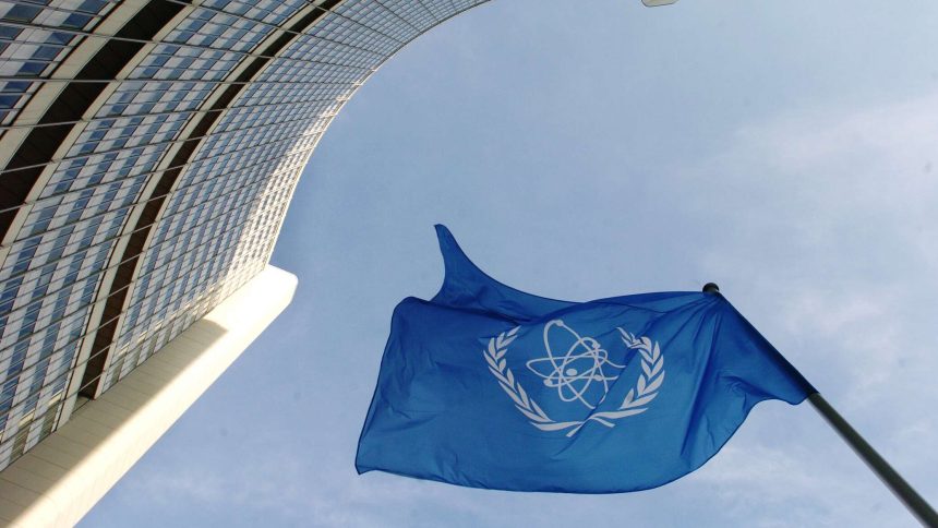 الوكالة الدولية للطاقة الذرية تتخذ موقفاً غربياً ينتقد إيران