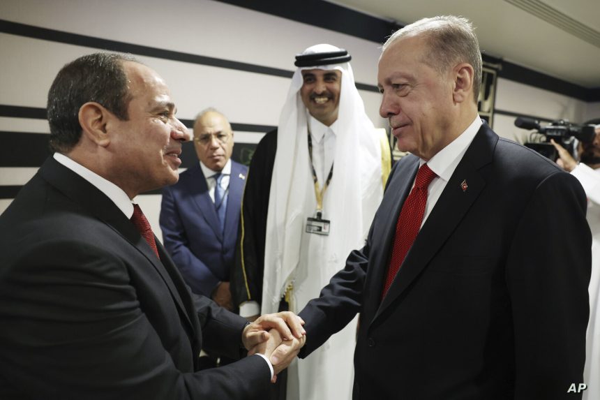 بلغة الأرقام.. هل كانت بين مصر وتركيا قطيعة قبل مصافحة السيسي وأردوغان؟