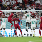 فرص قطر فى التأهل إلى الدور الثانى بكأس العالم .. تحتاج معجزة