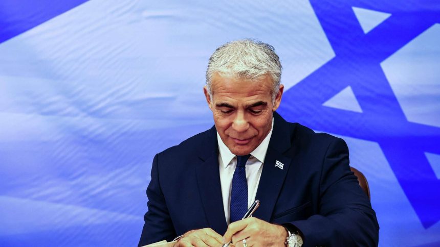 رئيس الوزراء الإسرائيلي يائير لابيد يلغي مشاركته في قمة شرم الشيخ للمناخ