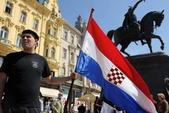رئيس الوزراء الكرواتي يطالب البرلمان بالموافقة على تدريب الجيش الأوكراني داخل بلاده