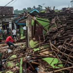زلزال يضرب إندونيسيا ، مما أسفر عن مقتل 46 شخصًا على الأقل