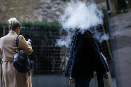 «مسودة وثيقة».. بروكسل تقترح زيادة الضرائب على التبغ أوروبيّاً