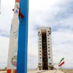 نجحت إيران في إطلاق صاروخ قائم 100 يحمل قمر صناعي