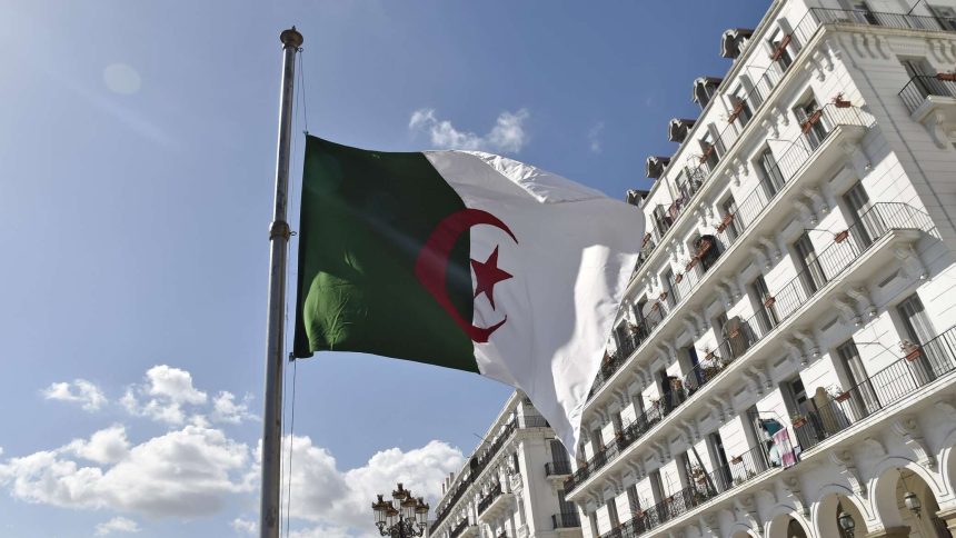 وقعت الجزائر والصين على الخطة الخمسية الثانية للتعاون الاستراتيجي الشامل